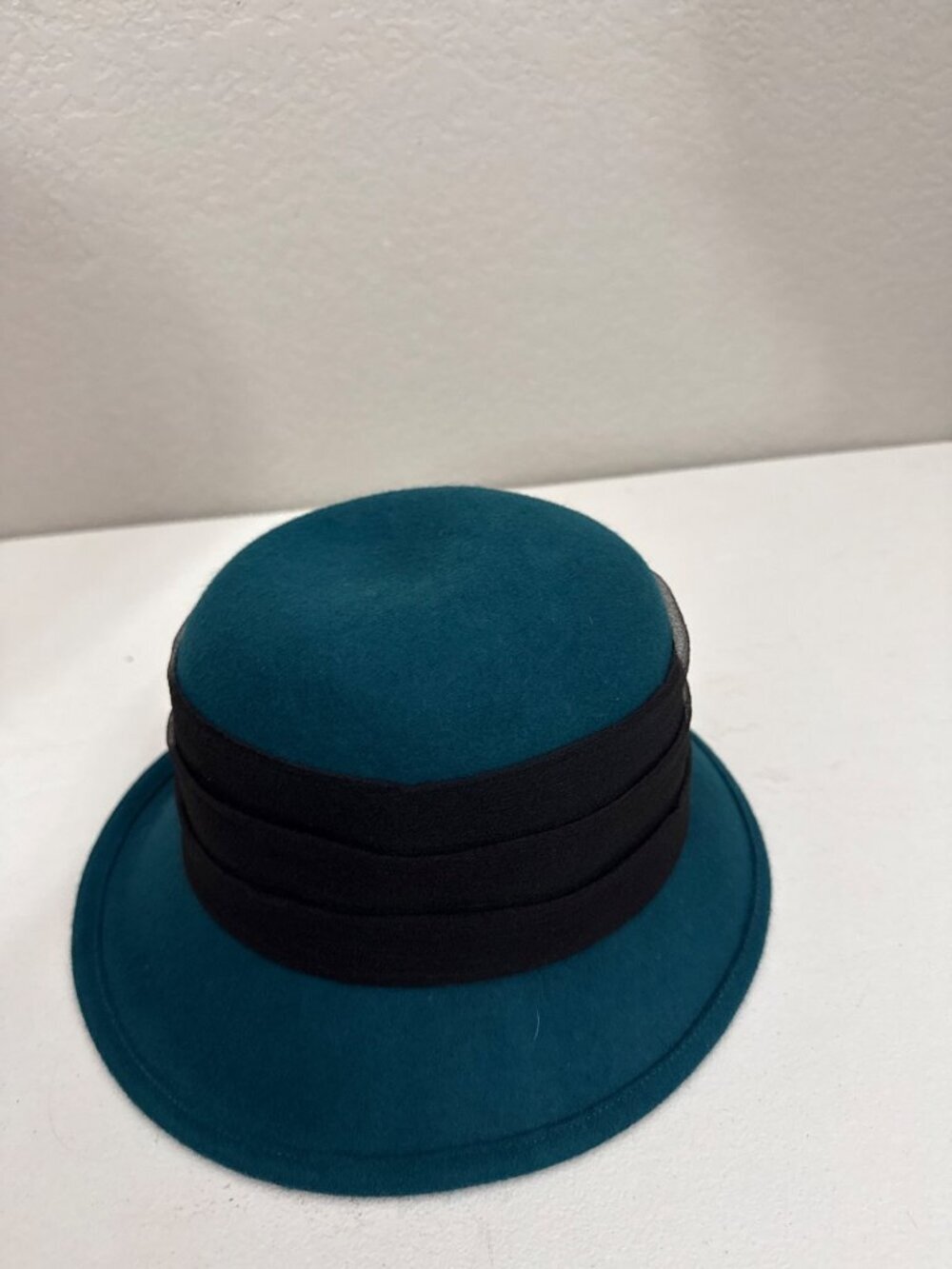 Asdaro Teal Wool Cloche Hat Black Band Rhinestone NEW - Picture 4 of 9